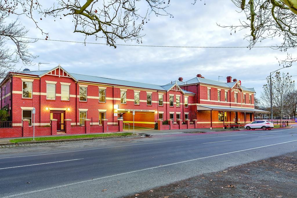 Lake Inn - Ballarat Esterno foto